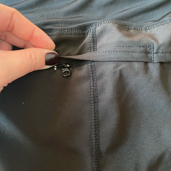 Athletic shorts - Picture 4 of 6